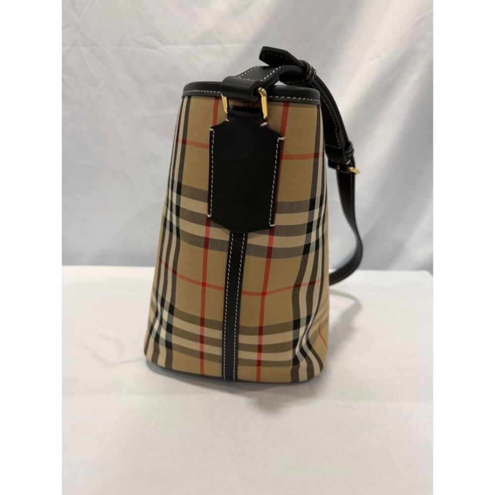 Burberry Ashby Check Bucket Bag 8102171 Beige/Black - Picture 4 of 9